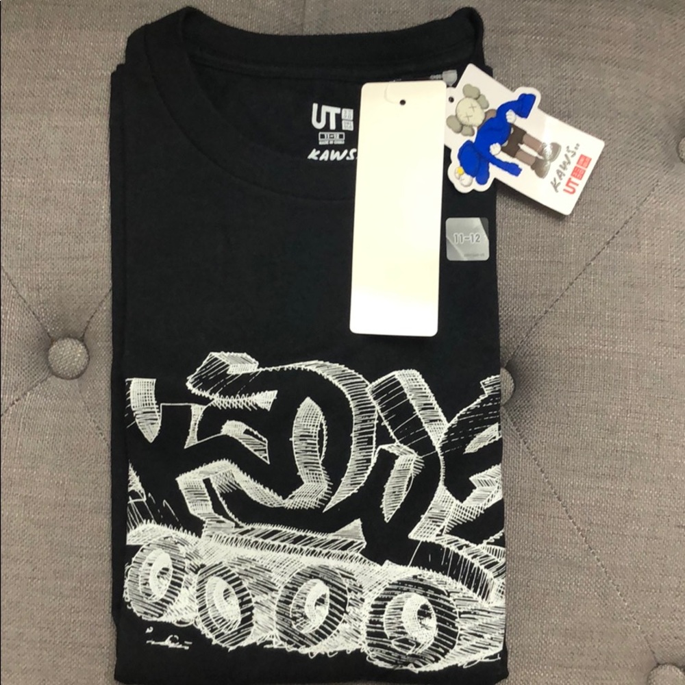KAWS X UNIQLO